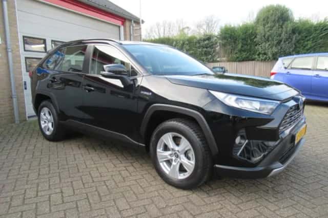 Toyota RAV4 (2021) thumbnail 12