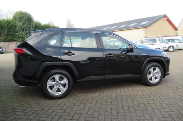 Toyota RAV4 (2021) thumbnail 13