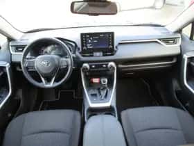 Toyota RAV4 thumbnail 3
