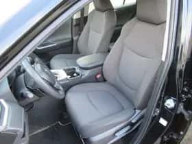 Toyota RAV4 thumbnail 5