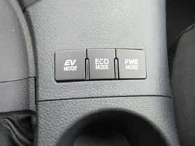 Toyota Auris (2018) thumbnail 10