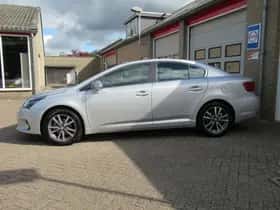 Toyota Avensis thumbnail 11