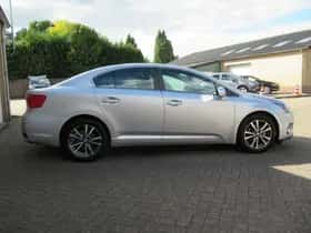 Toyota Avensis thumbnail 14