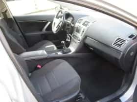 Toyota Avensis thumbnail 15