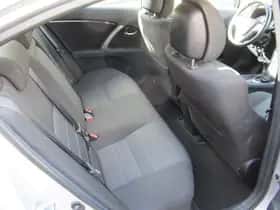 Toyota Avensis thumbnail 16