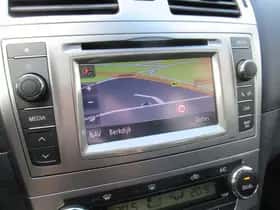 Toyota Avensis thumbnail 4