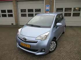 Toyota Verso-S (2011)