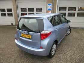Toyota Verso-S thumbnail 2