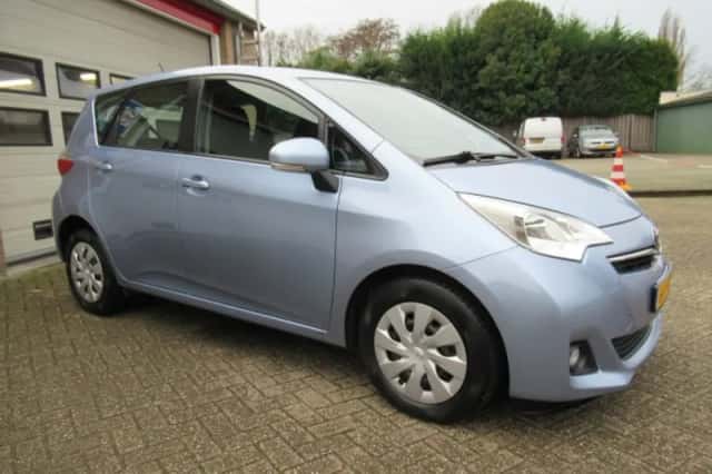 Toyota Verso-S (2011) thumbnail 19