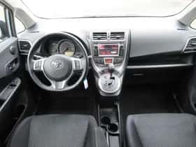 Toyota Verso-S thumbnail 4