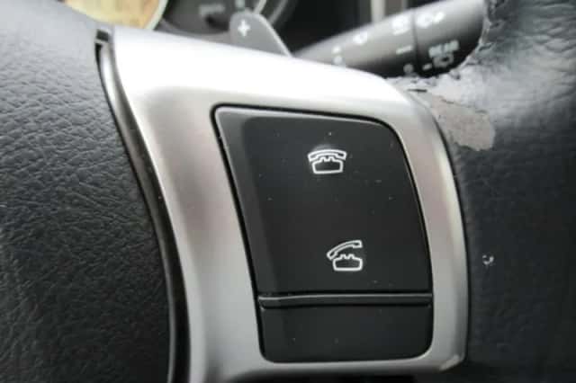 Toyota Verso-S (2011) thumbnail 10