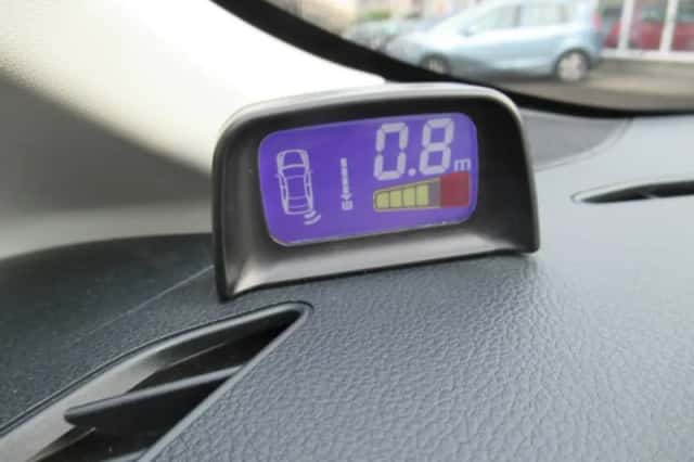 Ford C-Max (2013) thumbnail 12