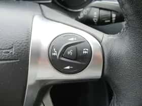 Ford C-Max (2013) thumbnail 10