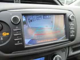 Toyota Yaris (2017) thumbnail 14
