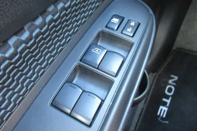 Nissan Note (2014) thumbnail 7