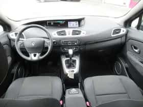 Renault Scénic (2009) thumbnail 4