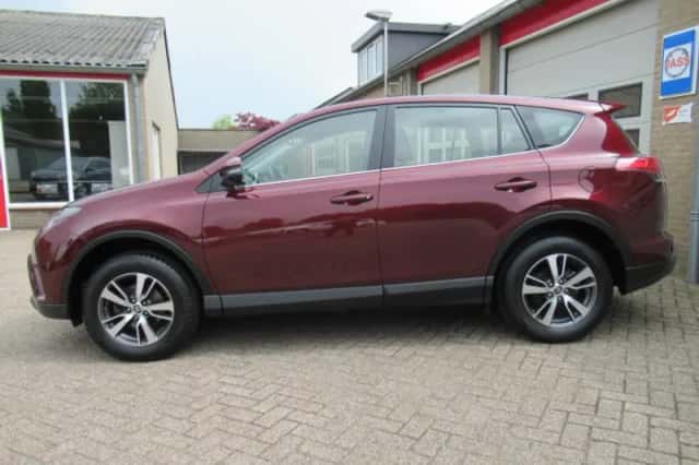 Toyota RAV4 (2016) thumbnail 15