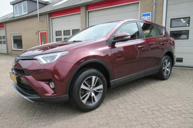 Toyota RAV4 (2016) thumbnail 16
