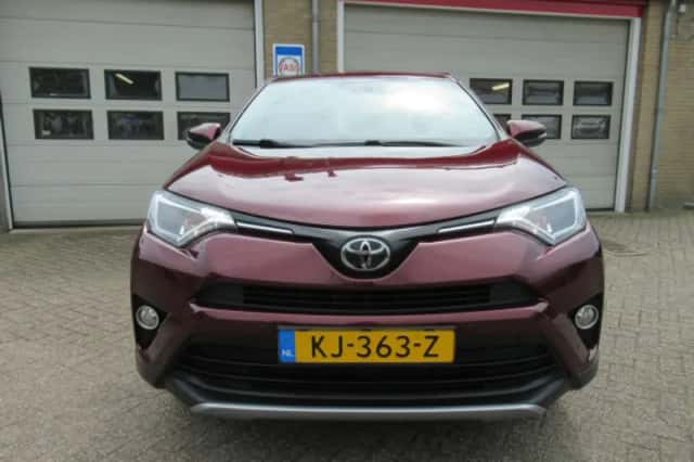 Toyota RAV4 (2016) thumbnail 17