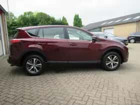 Toyota RAV4 (2016) thumbnail 19