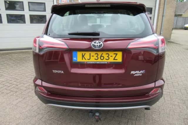 Toyota RAV4 (2016) thumbnail 20