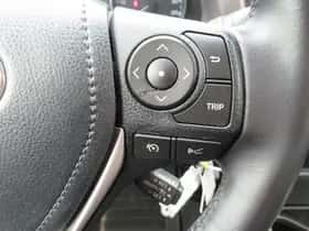 Toyota RAV4 (2016) thumbnail 9