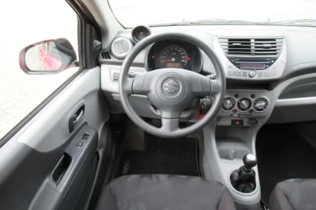 Suzuki Alto (2009) thumbnail 3