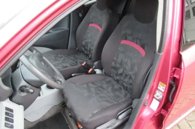Suzuki Alto (2009) thumbnail 6