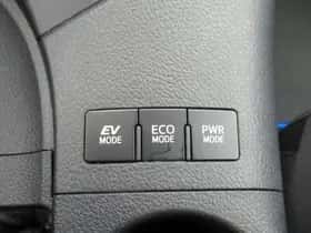 Toyota Auris (2015) thumbnail 13