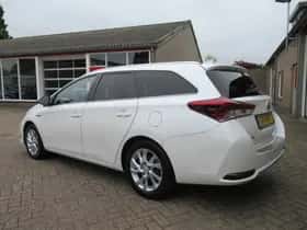 Toyota Auris (2015) thumbnail 16
