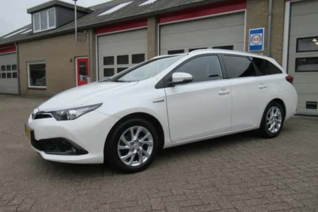 Toyota Auris (2015) thumbnail 18