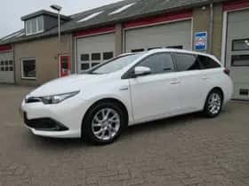 Toyota Auris (2015) thumbnail 18