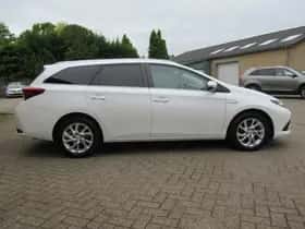 Toyota Auris (2015) thumbnail 21