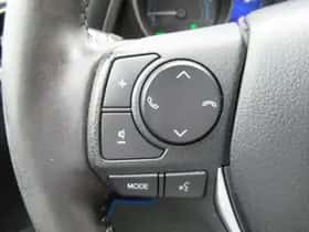Toyota Auris (2015) thumbnail 7