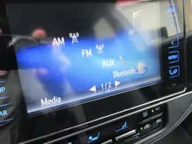 Toyota Auris (2015) thumbnail 10