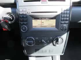 Mercedes-Benz A-Klasse (2012) thumbnail 9
