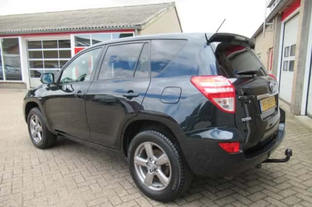 Toyota RAV4 (2012) thumbnail 17