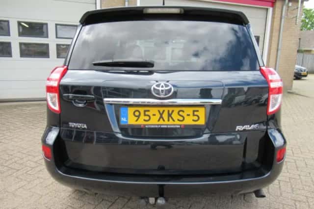 Toyota RAV4 (2012) thumbnail 23