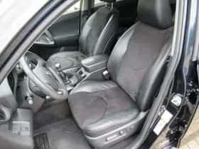 Toyota RAV4 (2012) thumbnail 5