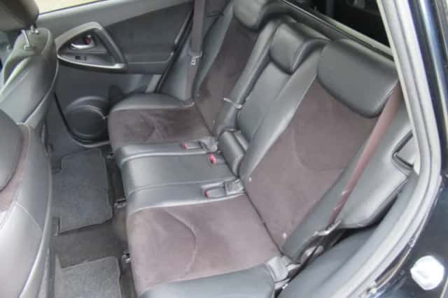 Toyota RAV4 (2012) thumbnail 7
