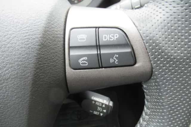 Toyota RAV4 (2012) thumbnail 9
