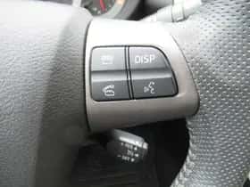 Toyota RAV4 (2012) thumbnail 9