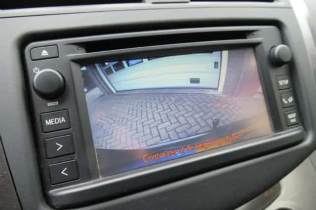 Toyota RAV4 (2012) thumbnail 10