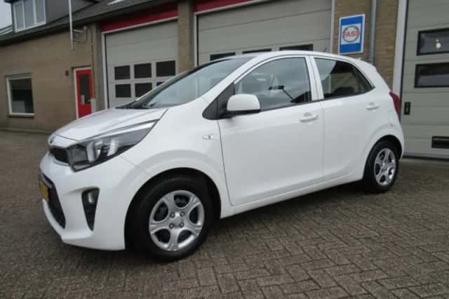 Kia Picanto (2018) thumbnail 16