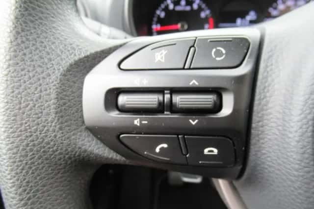 Kia Picanto (2018) thumbnail 9