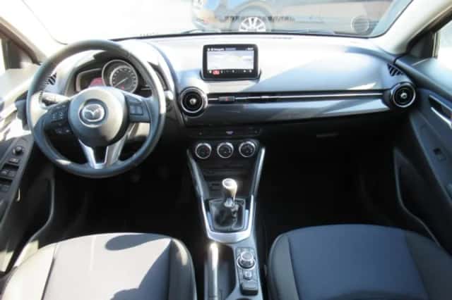 Mazda 2 (2017) thumbnail 4