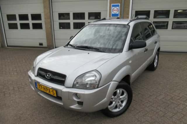 Hyundai Tucson (2009) thumbnail 1