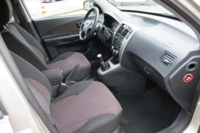 Hyundai Tucson (2009) thumbnail 6