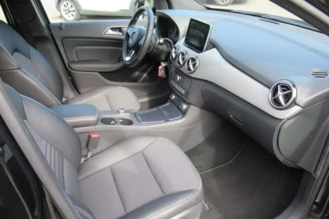 Mercedes-Benz B-Klasse (2015) thumbnail 5