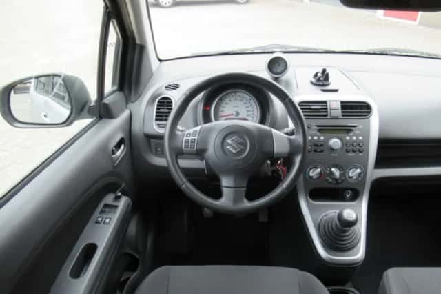 Suzuki Splash (2008) thumbnail 3